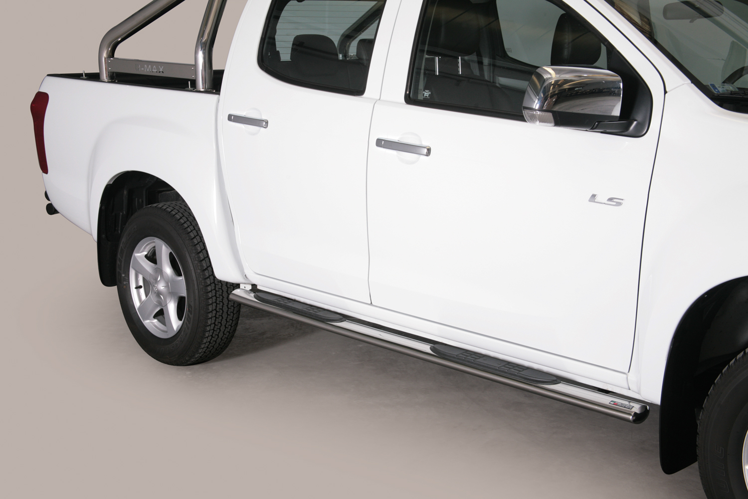 Pedane Laterali Ovali Inox Ø76 Isuzu Dmax 2012+ Doppia Cabina