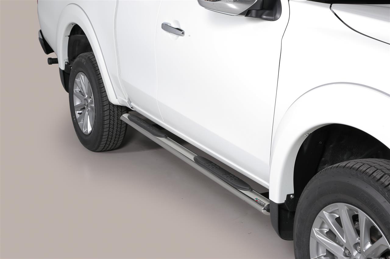 Pedane Laterali Ovali Inox Ø 76 Mitsubishi L200 Club Cab 2016+