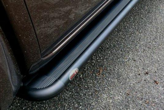 Pedane Laterali Alluminio Nere S50 Toyota Hilux 2016+ Doppia Cabina