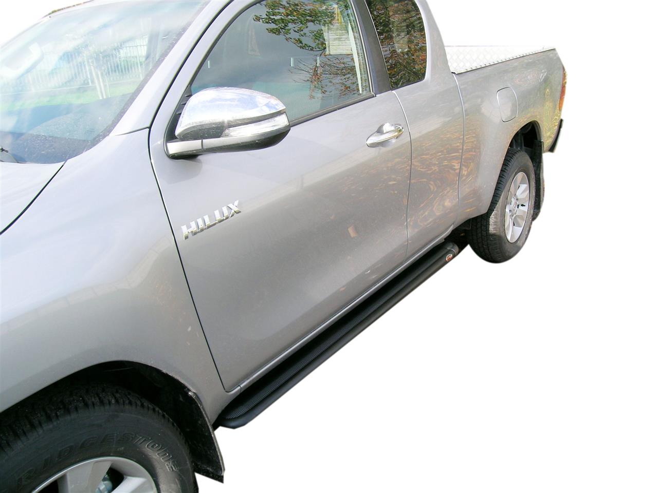 Pedane Laterali Alluminio Nere S50 Toyota Hilux 2016+ Extra Cab