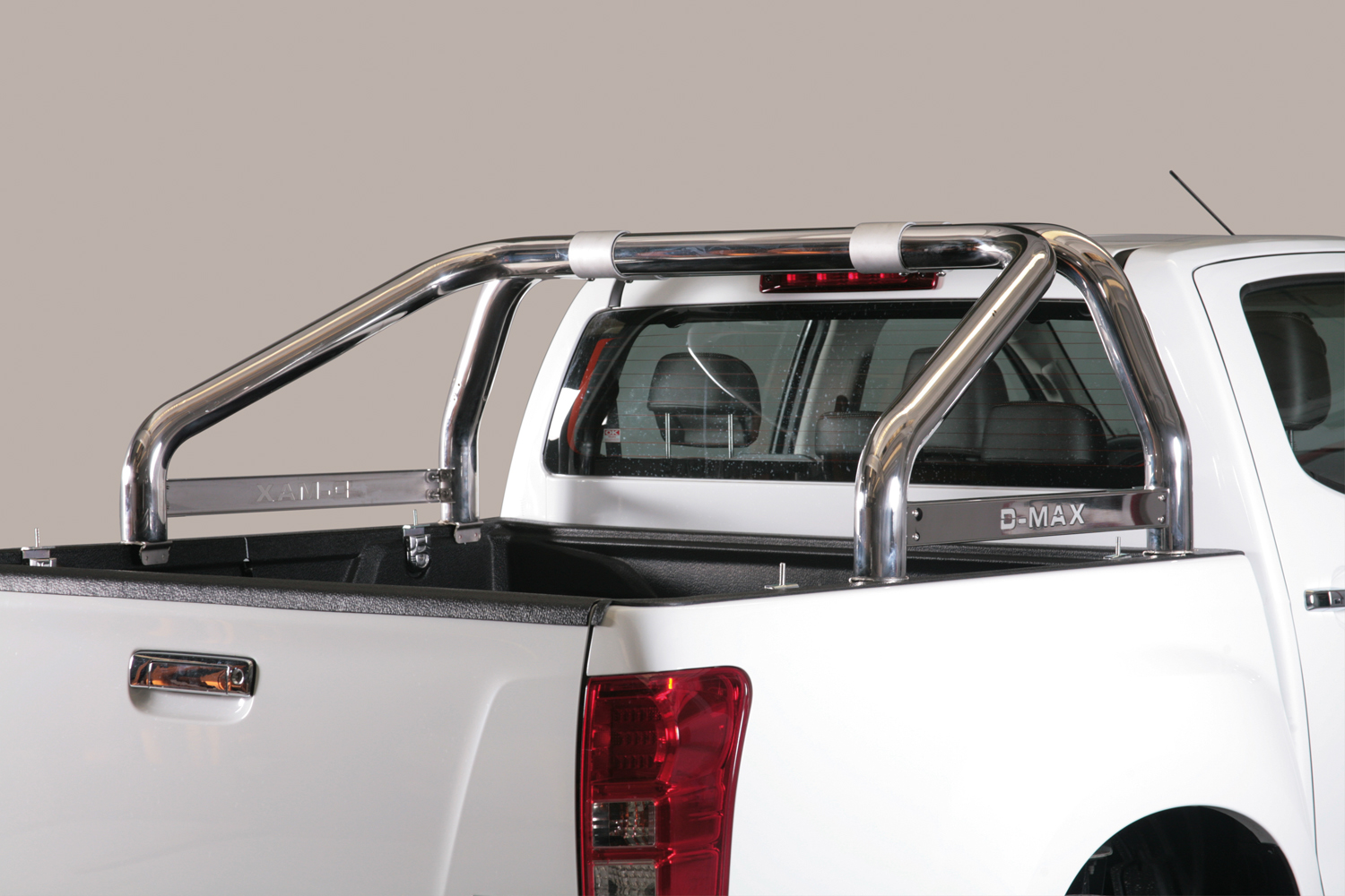 Roll Bar Inox Termolaccato Nero Doppio Tubo Ø 76 Isuzu Dmax 2012+ Con Modanatura Laterale